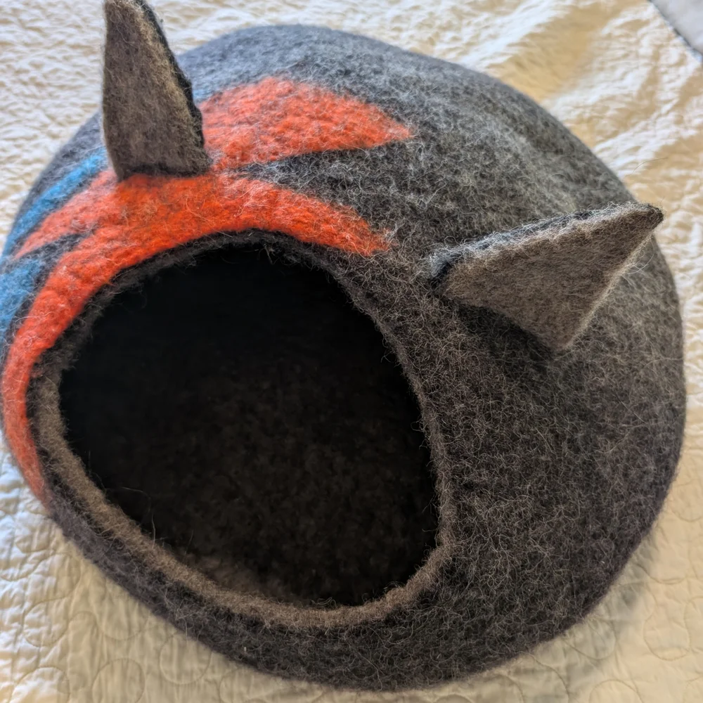Gray Felted Cat Cave with Bowie Accents BRAND NEW